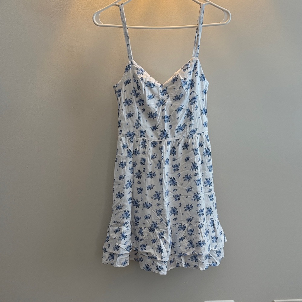 Hollister Blue and White Floral SunDress, size xs